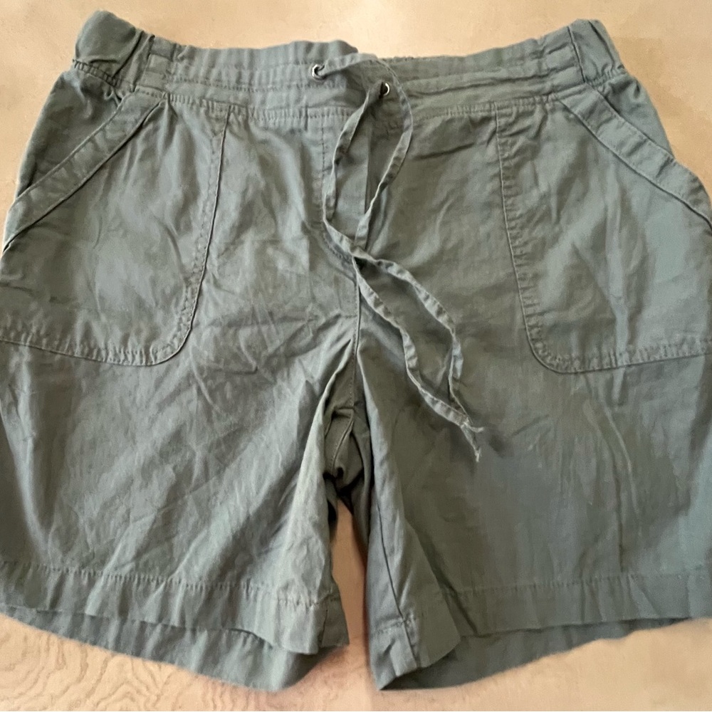 Talbots Women's Sage Green Drawstring Athletic Shorts Size 12